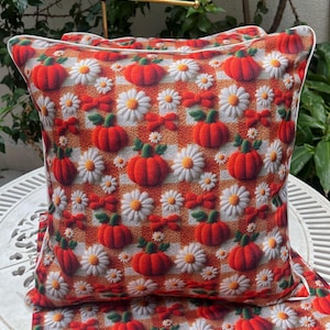 Pumpkin Daisy Throw Pillow – Cozy Autumn Cushion for Fall Decor and Thanksgiving