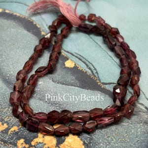 Cuentas rectangulares de granate natural tallado: 3x4-4 x 5 mm, soporte de 8 pulgadas.