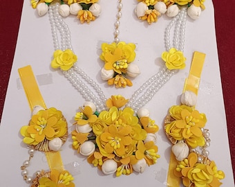 Pearl Flower Haldi Jewelry Set, Sangeet Wedding Accessories