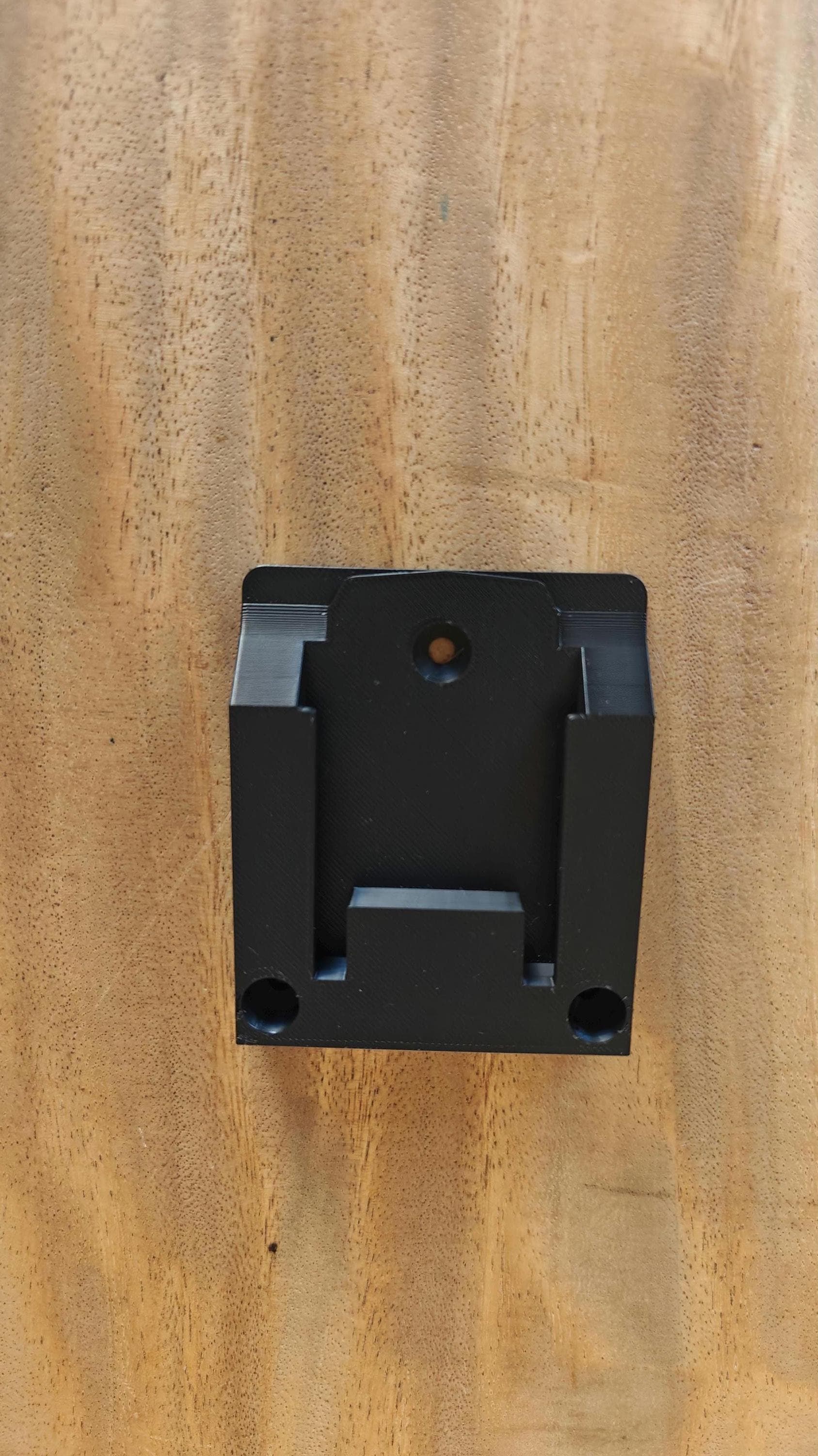 Support mural pour batterie Parkside X20V