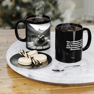 Schwarz Cowboy Kaffeetasse Light Black Hat Alter Tisch, Montana Kaffeeliebhaber, Colorado Western Kaffeetasse, Utah, Yellowstone Life, Wyoming