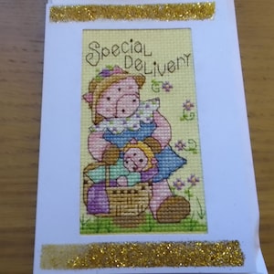 Livraison spéciale, nouveau-né, bienvenue pour bébé, carte de voeux au point de croix, cartes faites main,
