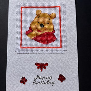 Carte de point de croix joyeux anniversaire, carte d’anniversaire ours jaune, carte faite à la main.