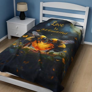 Bee Lover Blanket Gift Idea For Bee Keeper Throw Decor For Honey Bee Fan Throw Gift Of Bumblebee Bedding Decor Of Bee Themed Blanket Gift
