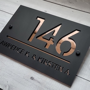PANNEAU DE MAISON MODERNE | Plaque d&#39;immatriculation | Plaque pour porte de maison | 230 x 155 mm | 290 x 190 mm | 380 x 250 mm | 500 x 330 mm