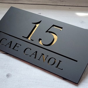 MODERN HOUSE SIGN | 290mm x 140mm