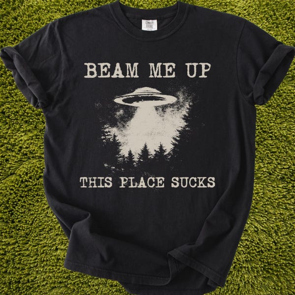 Camiseta Beam Me Up con colores cómodos / Camiseta con gráfico de OVNI alienígena, camiseta sarcástica de ciencia ficción, camiseta unisex grunge vintage