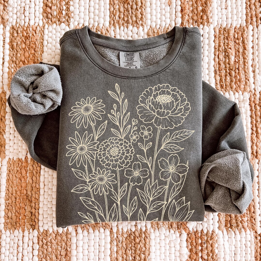 Comfort Colors Wildflower Sweatshirt: Botanical Line Art Crewneck - Etsy