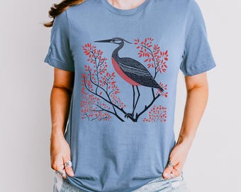 Camiseta Linograbado de Garza Azul: Camiseta Gráfica de Arte Popular Vintage