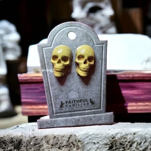 Skeleton Skull Earrings - Handpainted Resin Stud Jewelry - Realistic Bone Appearance for Spooky Halloween Aesthetic - Goth Gothic Earring