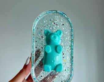 Blue Gummy Bear Resin Art – 3D Glitter Pop Wall Art