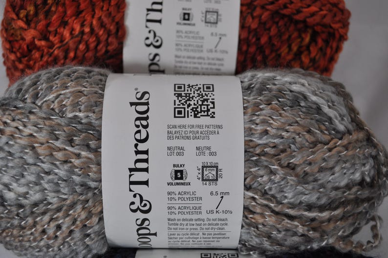 Loops & Threads Textured Twist Yarn: Bulky Acrylic Blend (184 yds) image 4