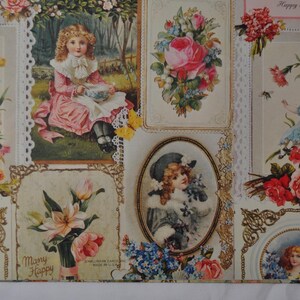 Peut inclure: Une feuille de papier décoratif présentant un collage d'illustrations de style vintage, incluant des enfants en vêtements d'époque, des bouquets de roses roses et rouges, des tulipes et des cadres dorés ornés. Le texte "Many Happy" et "Happy Birthday" est visible.