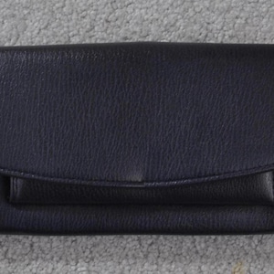 Cartera de mano vintage Roger Gimble Accessories, color azul, con interior de cachemira, cierre de cremallera a presión y 5 compartimentos, preciosa cartera vintage
