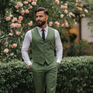 Stylish Men&#39;s Green Linen Vest and Pant Set – Lightweight, Breathable Summer Outfit for Weddings, Beach Events, and Casual Chic Looks