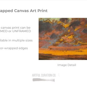 Puede incluir: Una impresi&oacute;n en lienzo envuelto que presenta una pintura de paisaje texturizada con nubes de color p&uacute;rpura oscuro, naranja y amarillo sobre un horizonte dorado. El texto dice Wrapped Canvas Art Print, This canvas print can be FRAMED or UNFRAMED, Available in multiple sizes, Mirror-wrapped edges, Image Detail y ARTFUL CURATION CO.