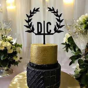 Personalized Wood Initials Cake Topper: Rustic Wedding Anniversary