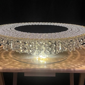 Taartvorm met spiegelblad, warm licht met tweekleurige strassteentjes