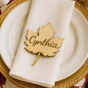 Personalized Wood Leaf Name Tag: Autumn Thanksgiving Table Decor