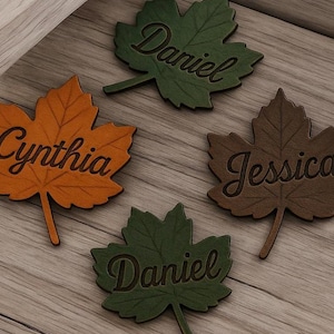 Personalisiertes Holzblatt-Namensschild: Erntedank-Tischgedeck