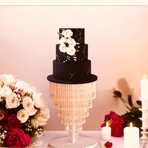 Crystal Chandelier Cake Stand: Lighted Wedding Centerpiece