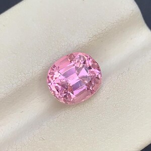 Natürliche super leuchtende Baby rosa Turmalin Edelstein für Halskette machen, Kissen geschnitten Turmalin Edelstein für Schmuck Gewicht: 3,50 Carts