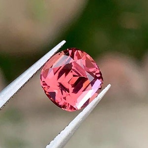 Natürliche super leuchtende tiefrosa Turmalin Edelstein für Halskette machen, Fancy Oval geschnitten Turmalin Edelstein für Schmuck Gewicht: 3,50 Carts