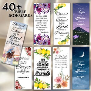 Puede incluir: Una colección de más de 40 marcadores bíblicos con diseños florales y de acuarela. Cada marcador presenta citas inspiradoras y versículos bíblicos. Los marcadores son rectangulares y varían en color, con texto en blanco y negro.