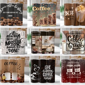 Pu&ograve; includere: Set di nove bicchieri da caff&egrave; con diversi design e motti a tema caff&egrave;. I design includono chicchi di caff&egrave;, tazze da caff&egrave; e citazioni ispiratrici. I motti includono "Coffee be strong", "It always seems impossible until it's done", "Life happens coffee helps", e "Live life today like there is no coffee tomorrow".