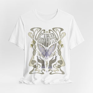Unisex Boho Schmetterling Shirt Vintage Tee Boho Floral Tshirt Boho Blumen Shirt Natur Liebhaber Geschenk Jugendstil Art Deco Shirt 70er Jahre Witchy Shirt Bild 5
