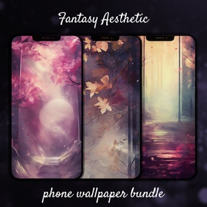 Puede incluir: Un conjunto de tres fondos de pantalla para teléfono de estética fantástica. El primer fondo de pantalla presenta un bosque rosa y morado con un orbe brillante y un camino que conduce a él. El segundo fondo de pantalla presenta un bosque con follaje otoñal en tonos naranja, amarillo y marrón. El tercer fondo de pantalla presenta un sendero en el bosque con una luz brillante al final.
