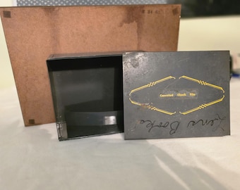 Caja de archivo metálica vintage para cheques cancelados, color negro y dorado, organizador de escritorio para oficina.