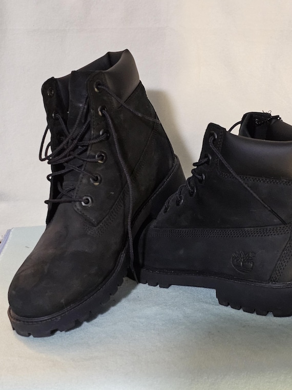 Timberland Black Nubuck Waterproof Boots – Size Men display picture 1