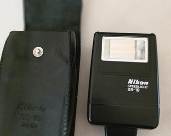 Flash Nikon Speedlight SB-18 con estuche SS-18, manual, flash vintage para cámara, sin probar.