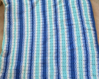Manta afgana grande hecha a mano de ganchillo azul aguamarina y blanco de 80x86 pulgadas, manta gruesa a rayas.