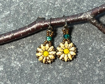 Daisy / Sunflower Earrings - boho, rustic, artisan, flower, hypoallergenic, glass, light weight, Cream glass beads, hand sewn, handmade