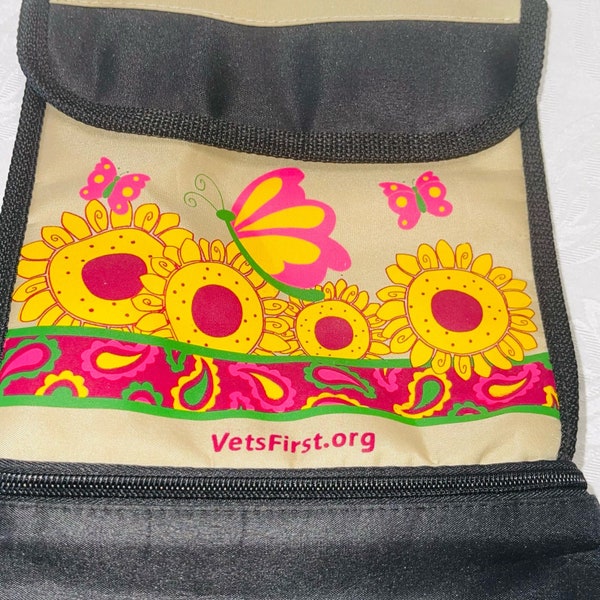 Arctic Zone Upright Dual Compartment Reusable Lunch Bag VetFirst.org Butterfly