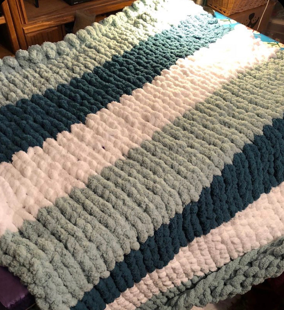 Hand Knit Chunky Blanket , Chunky Knit Chenille Blanket, Gift for Her