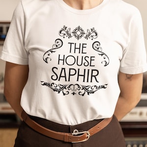 Camiseta unisex de manga corta The House Saphir, Marissa Meyer, Merchandising literario, Libros para jóvenes adultos, BookTok, Regalo para amantes de los libros, Regalo para lectores, Leer