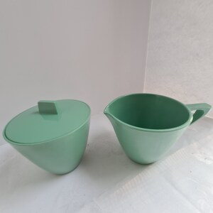 Allied Chemical Melamine Creamer Set Green Vintage