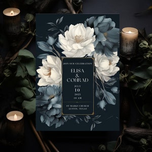 Convite de casamento gótico encantador: design floral escuro e dramático em fundo preto com detalhes em azul empoeirado
