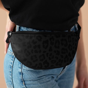 Dark black cheetah bag leopard pattern belt bag dark black pattern crossbody bag chetah travel pack subtle pattern fanny pack hip waist belt