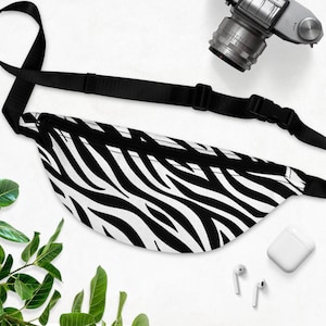 Zebra fanny pack! Funny summer bag zebra fanny pack animal fanny pack fashion trending zebra bags great fanny pack for animal lover