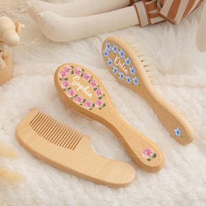 Custom Baby Hairbrush Set, Birth Flower Hair Brush, Wooden Hairbrush with Name, Baby Shower Gift, Newborn Gift, Baby 1st Birthday Gift