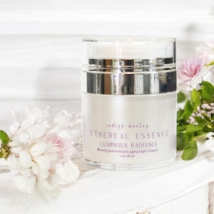 Luminous Radiance Lightweight AntiAging Goat Milk Face Cream Hydrating Moisturizer For Oily & Sensitive Skin Gentle AgeDefying Cream For Mom