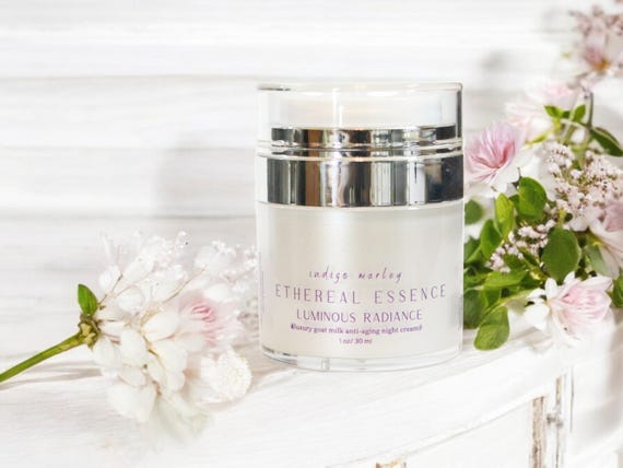 Luminous Radiance Lightweight AntiAging Goat Milk Face Cream Hydrating Moisturizer For Oily & Sensitive Skin Gentle AgeDefying Cream For Mom