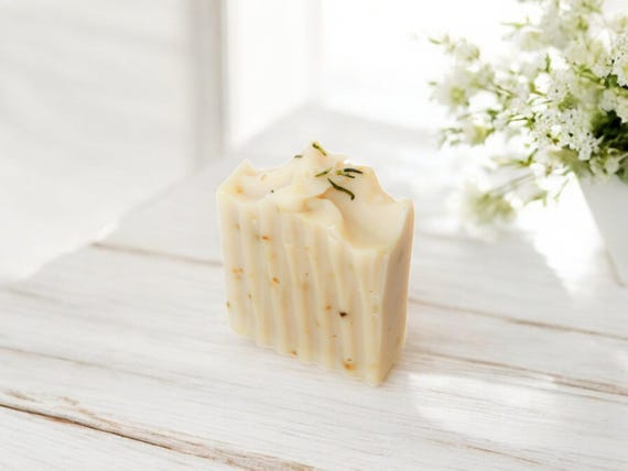 Balsam Fir And Eucalyptus Goat Milk Soap Handmade Moisturizing Soap For Dry Sensitive Skin Natural Essential Oil Body Soap Spa Gift