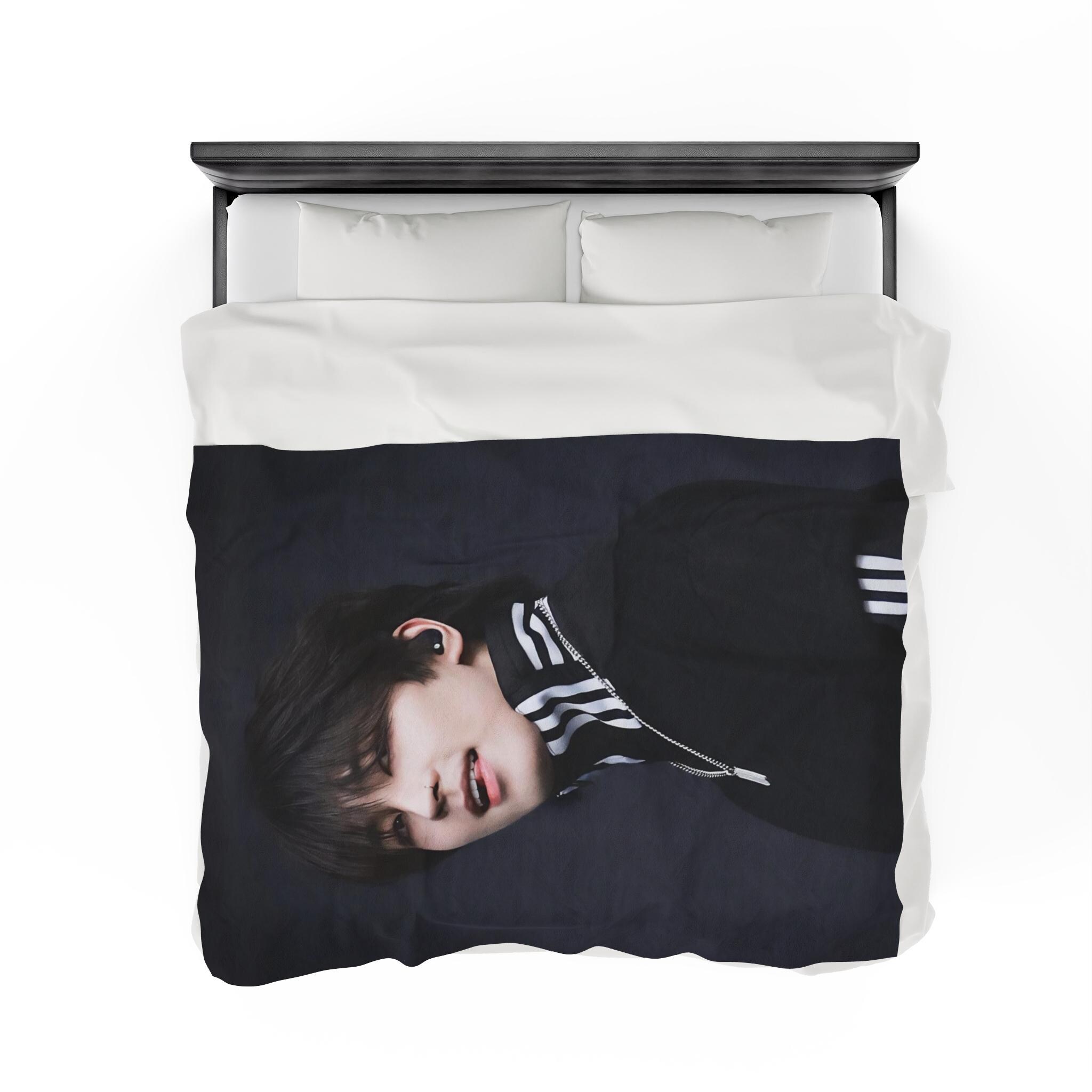 Wonwoo Stunning Photo Blanket, Seventeen Blanket, Kpop Blanket