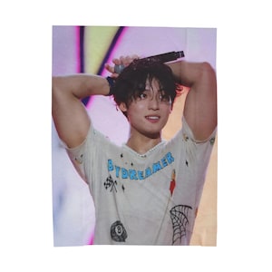 Mingyu Biceps Blanket, Seventeen Kpop Blanket, Seventeen Follow Again, Seventeen Spill the Feels, Seventeen World tour