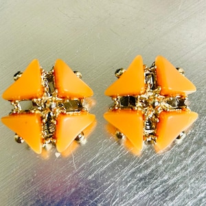 Vintage Gold Tone Light Orange Lucite Clip On Earrings